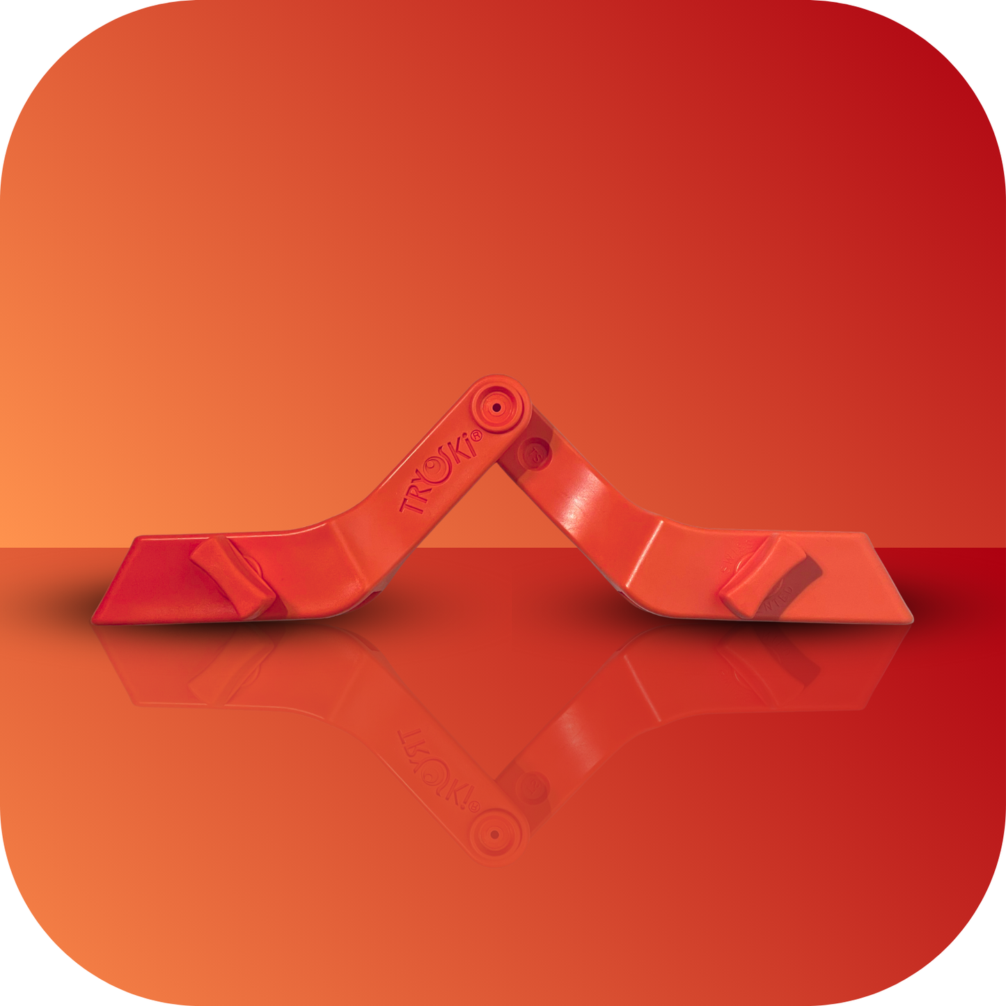 Tryski, dispositif innovant pour faciliter l’apprentissage du ski, fabriqué en Suisse, léger et robuste, fixable sur les skis pour limiter les déséquilibres